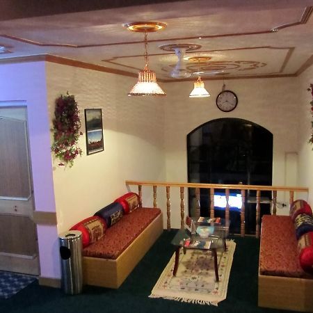Royal Star Inn Сринагар Экстерьер фото