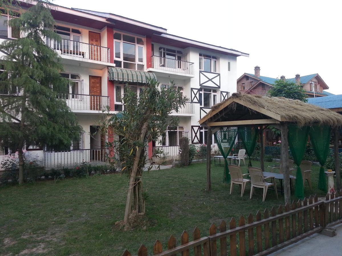 Royal Star Inn Сринагар Экстерьер фото