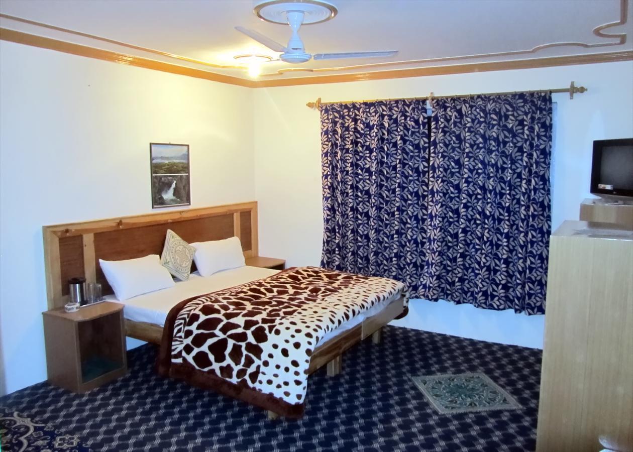Royal Star Inn Сринагар Экстерьер фото